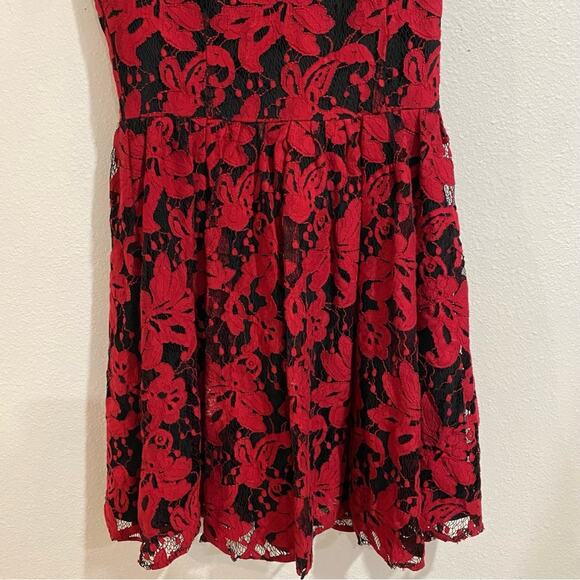 BB Dakota Red Lace Sleeveless Midi Fit Flare Dress Sz 4 - Picture 3 of 11